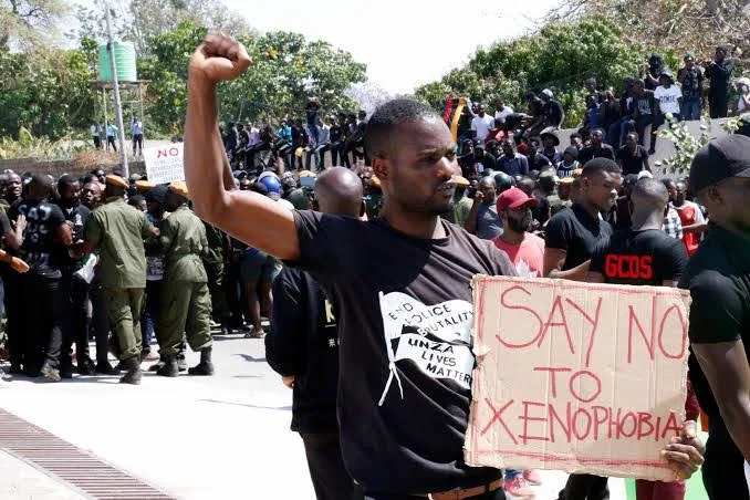 Gwamnatin Tarayya ta bukaci a gaggauta gudanar da bincike kan kisan ‘yan Najeriya biyu a Afrika ta kudu