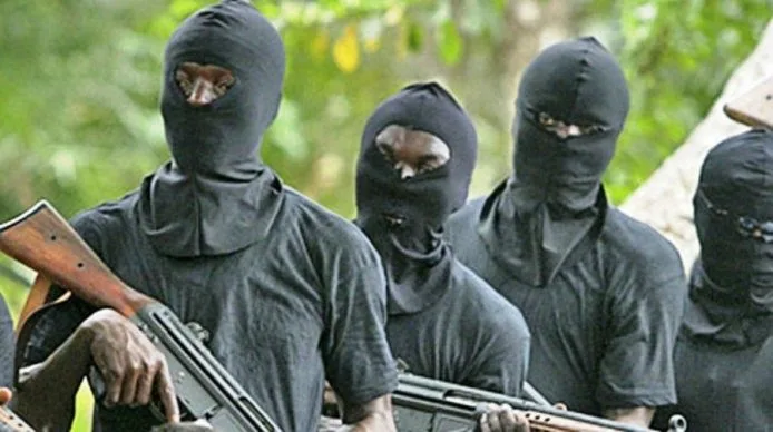 Wasu ‘Yan Bindiga Sun Yi Kwanton Bauna Ga ‘Yan Sanda, Sun Kashe Biyu a Anambra