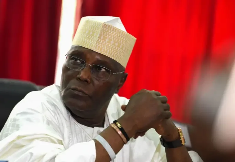 Atiku Ya Soki Tafiyar Tinubu Zuwa Turai, Ya Ce Ƙasa Na Bukatar Shugabanci