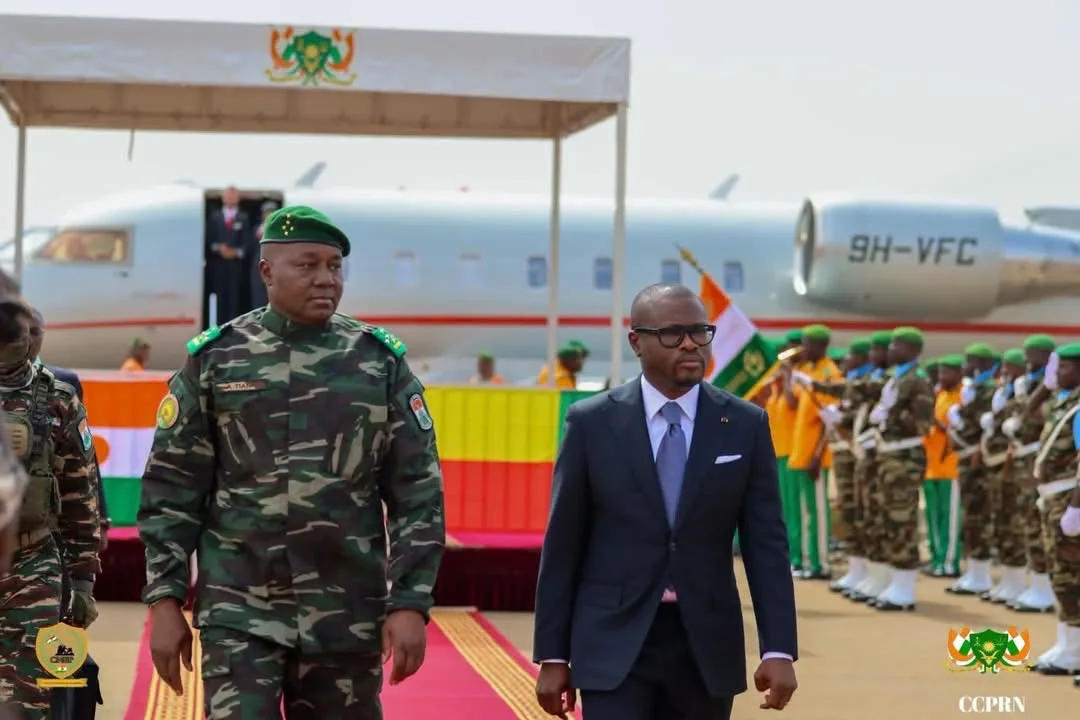 Shugaban Benin Ya Sauka Nijar Domin Ziyarar Aiki Ta Farko