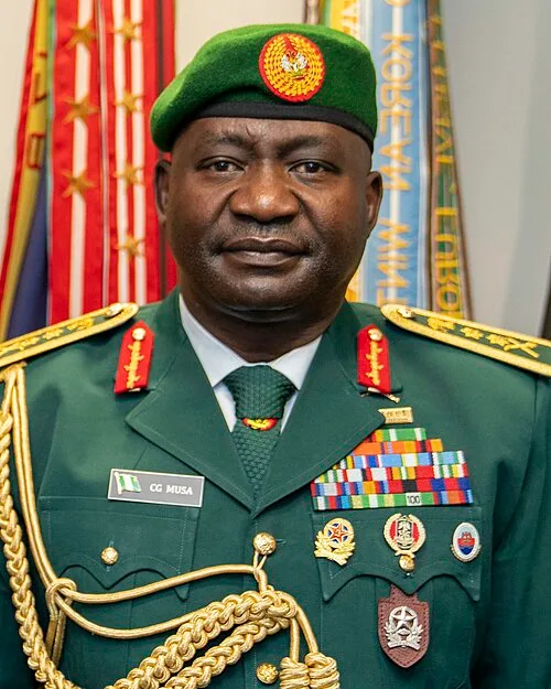 Ministan Tsaro Janar Christopher Musa ya bayyana cewa ayyukan ta’addanci na daga cikin manyan barazanar da ke addabar ƙasar nan.