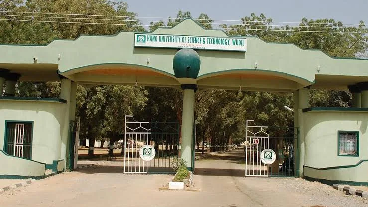 Jami’ar  Aliko Dangote dake Wudil, ta karyata rahoton  jinkiri wajen tura wasu daga cikin ɗalibanta zuwa shirin  NYSC