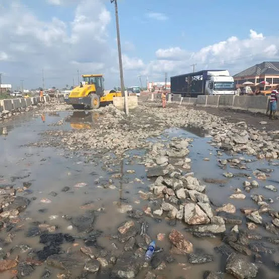 Gwamnatin Tarayya Ta Yi Barazanar Soke Kwangilar Hanyar Benin-Asaba